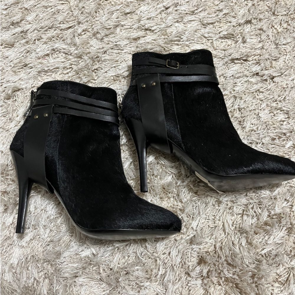 Jay Adoni Black Calf Hair Ankle Boots Size 61/2